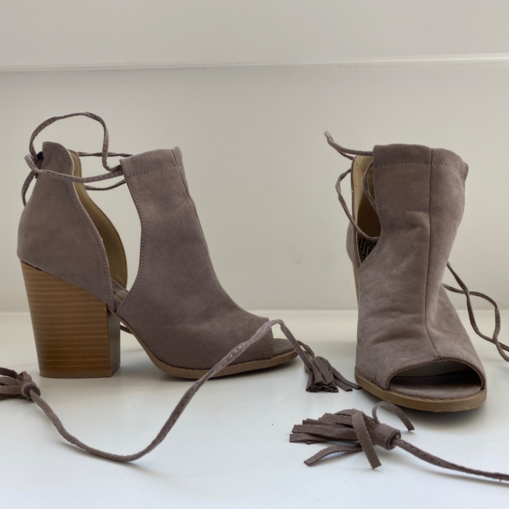 Qupid Booties Size 6